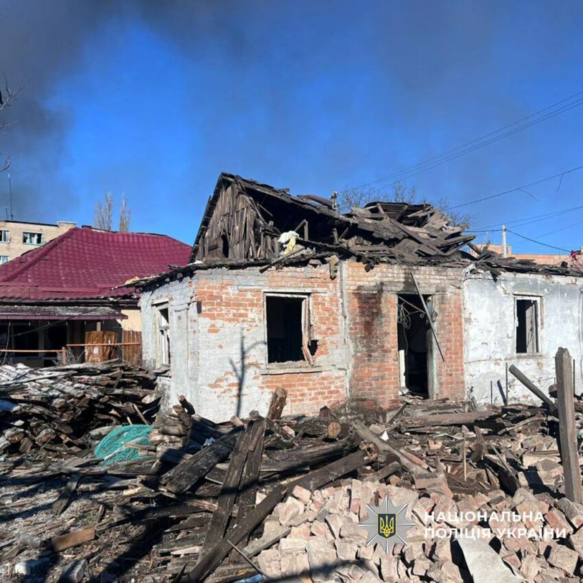 Протягом доби росіяни атакували шість населених пунктів Донеччини: трьох людей вбили та 18 поранили (фото) - Фото №1