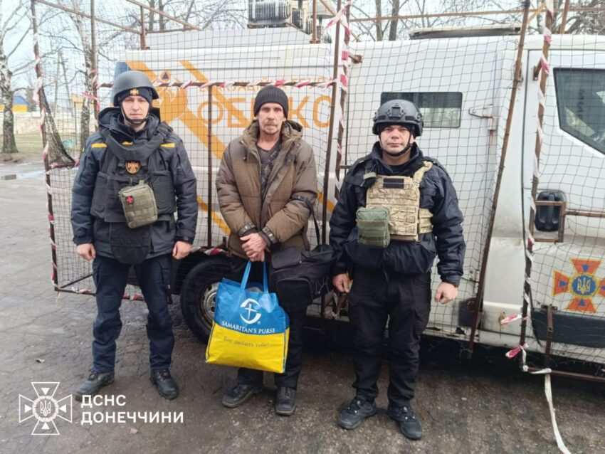 Із прифронтової Дружківки евакуювали 16 людей, серед них — діти та маломобільні мешканці - Фото №2