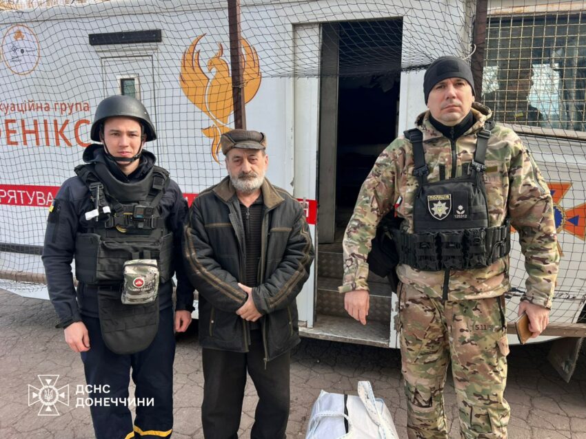 З прифронтової Дружківки евакуювали п’ятьох людей, серед них маломобільні - Фото №1