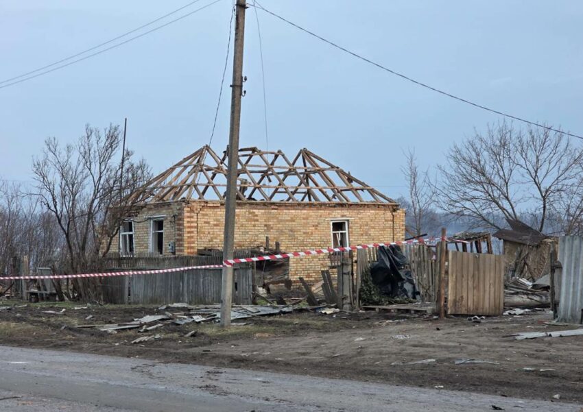 Окупанти атакували село у Краматорській громаді: одна людина загинула, четверо поранені, серед них дитина - Фото №2