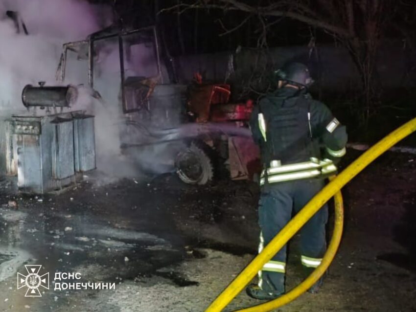 Пожежі після обстрілів: рятувальники загасили займання у Слов'янську та Софіївці (фото) - Фото №2