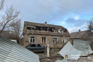 Є загиблі та поранені: росіяни атакували Донеччину (фото) - Фото №3