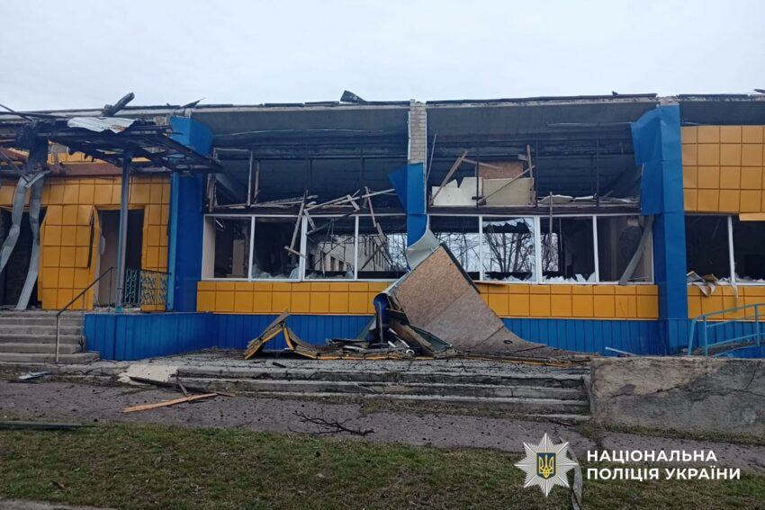 Пошкодили 20 житлових будинків: росіяни атакували Донеччину (фото) - Фото №2
