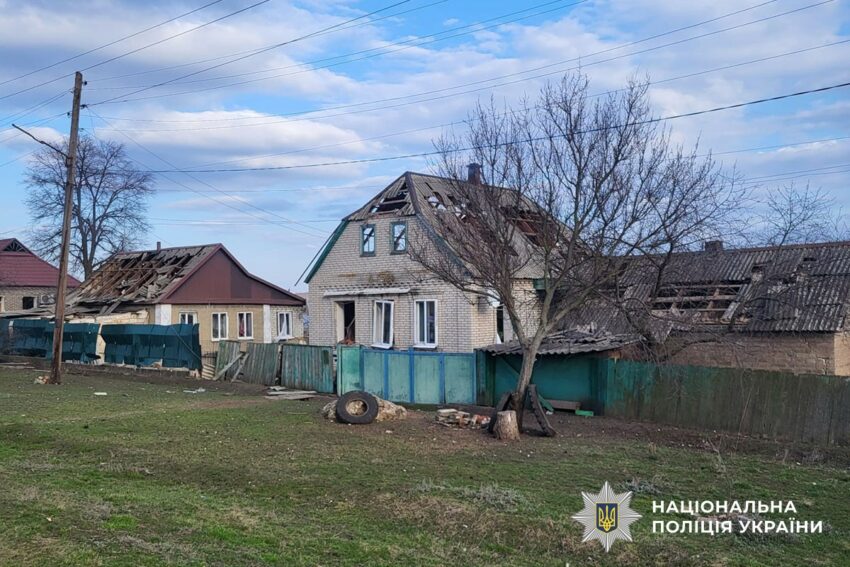 Пошкодили 20 житлових будинків: росіяни атакували Донеччину (фото) - Фото №3