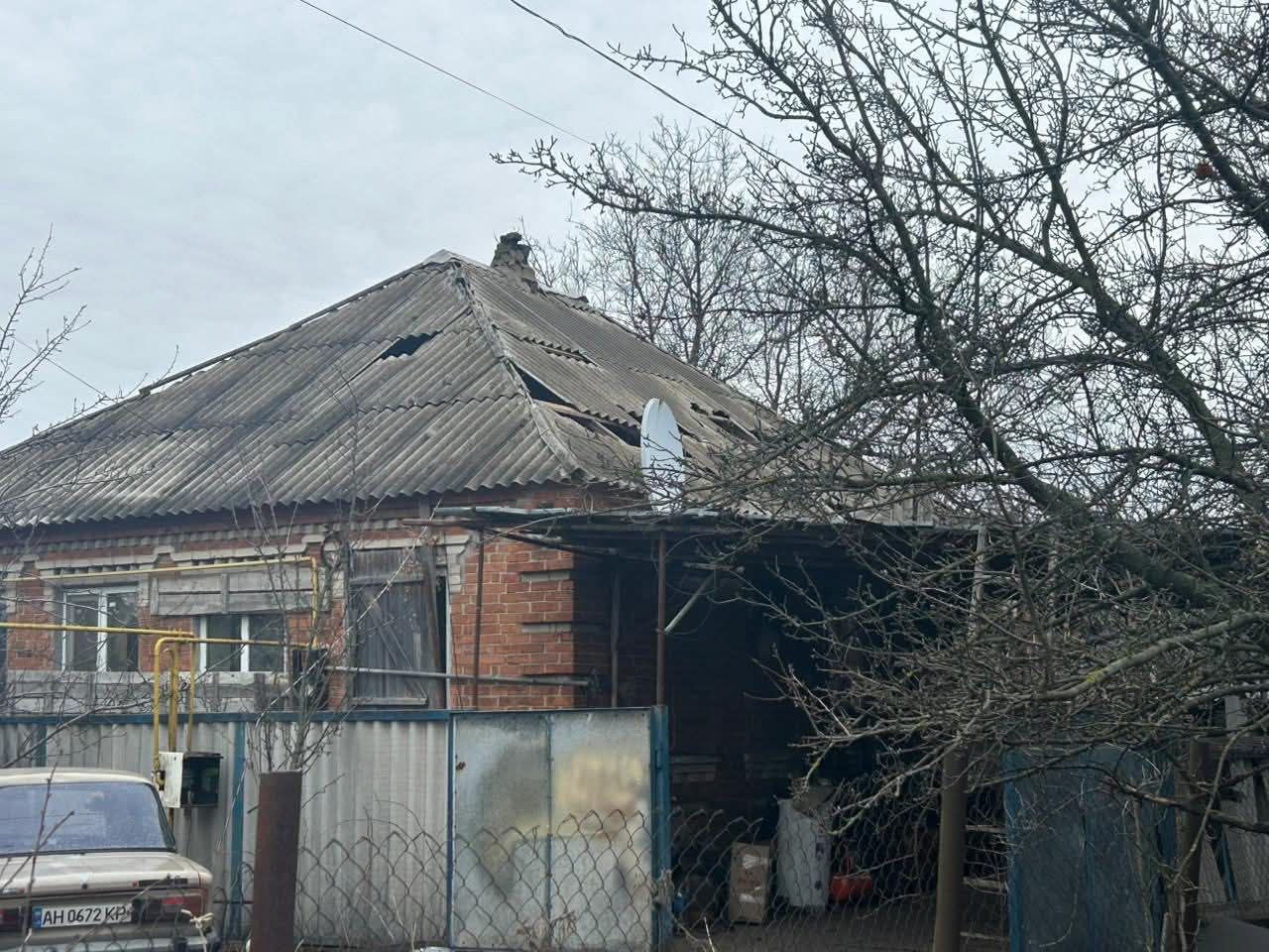 Окупанти тричі атакували Слов'янськ: у громаді фіксують руйнування житлових будинків (фото) - Фото №1