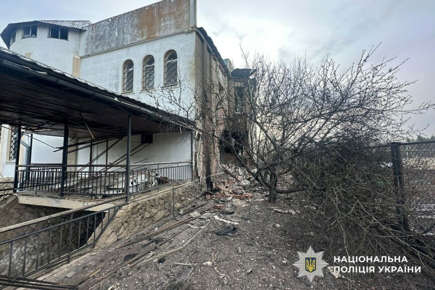 Унаслідок обстрілів Донеччини постраждали шість людей: ворог атакував будинки та авто (фото) - Фото №1