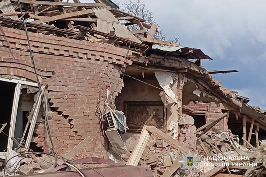 На Донеччині ворог обстріляв 12 населених пунктів: є поранені (фото) - Фото №1