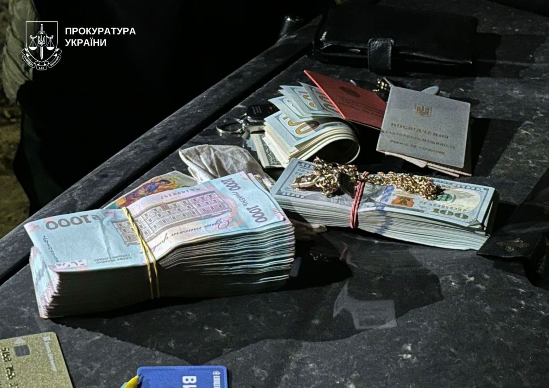 Організував схему виїзду за кордон через фіктивні відрядження: підозрюють вихідця з Луганщини (фото) - Фото №4