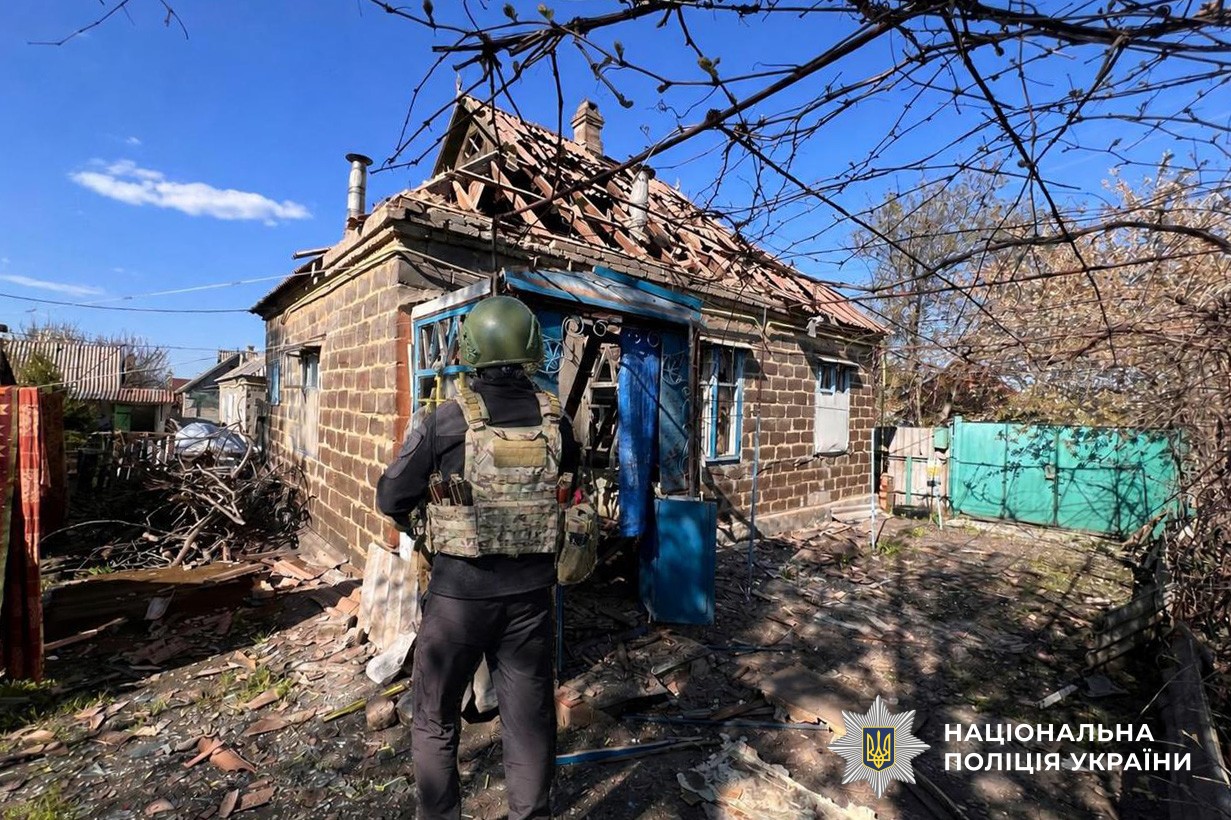 Атакували дронами: під ударами ворога були сім населених пунктів Донеччини (фото) - Фото №2
