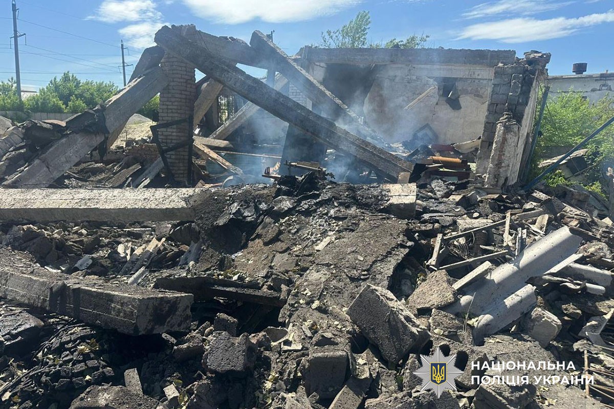 Серед цивільних – четверо загиблих та 11 поранених: росіяни обстріляли Донеччину (фото) - Фото №3