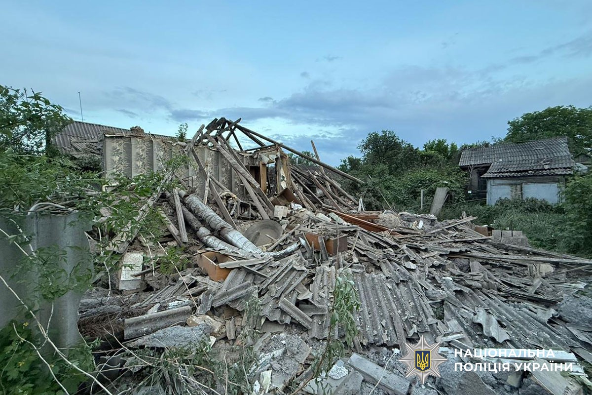 Через ворожі обстріли Донеччини загинули дві людини та шість поранені (фото) - Фото №3