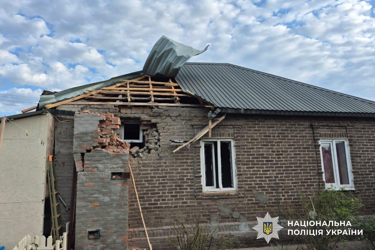 Через ворожі обстріли Донеччини загинули дві людини та шість поранені (фото) - Фото №2