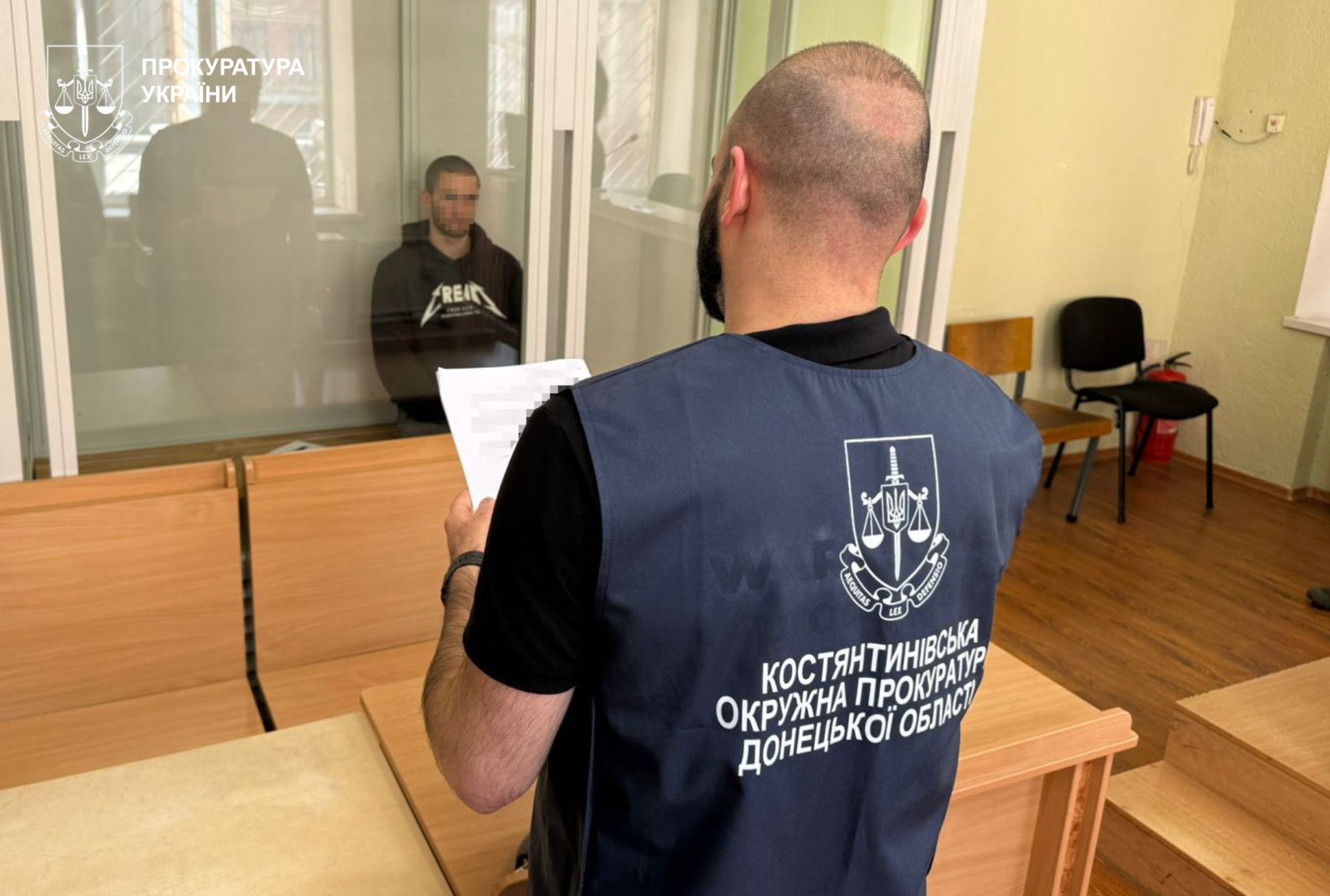Судитимуть наркокур’єра, який намагався продати в Дружківці 42 згортки психотропів - Фото №1