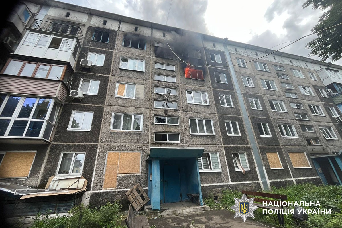 Серед цивільних є загиблий та поранені: окупанти обстріляли Донеччину (фото) - Фото №1