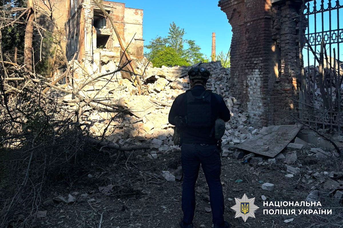 Від атак росіян загинула людина: ворог обстріляв Дружківку та ще дев’ять населених пунктів (фото) - Фото №1